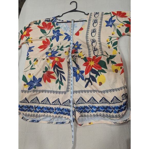 Flirty cream romper with bright floral print plus size XXL - Picture 9 of 13